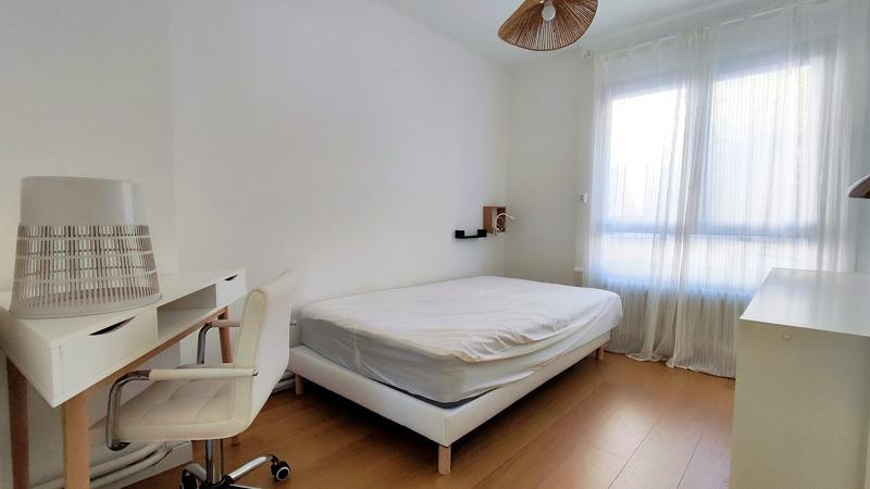 Appartement - 70 m² - 4 pièces