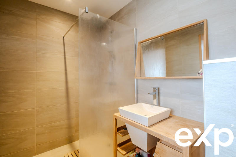 Châlet - 265 m² - 10 pièces