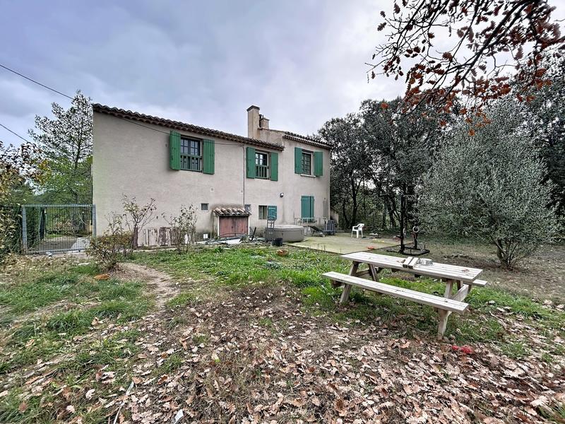 Villa - 104 m² - 5 pièces