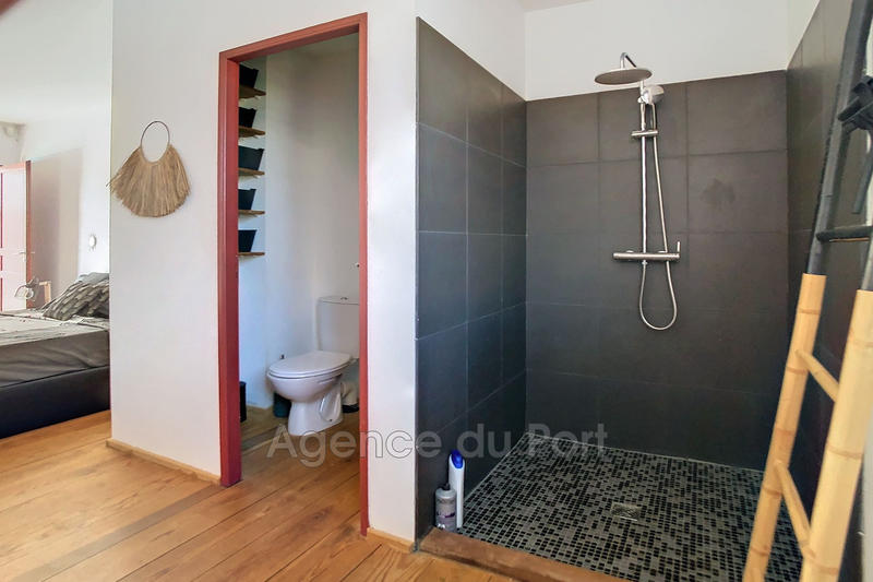 Villa - 260 m² - 6 pièces