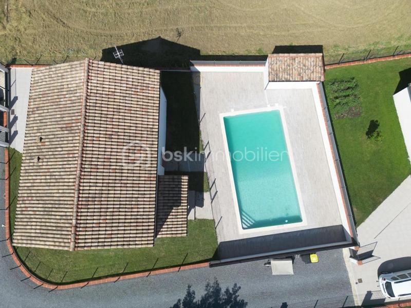 Villa - 140 m² - 5 pièces