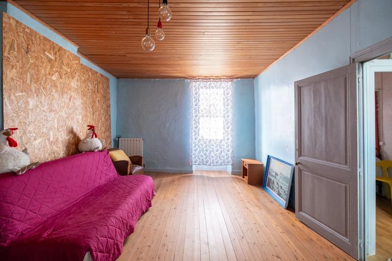 Maison en pierre - 171 m² - 7 pièces