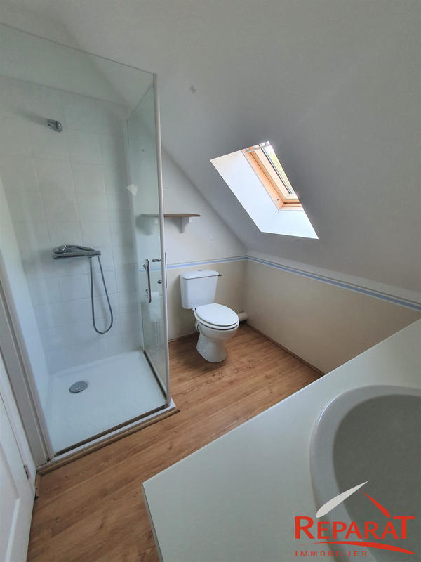 Maison - 180 m² - 7 pièces