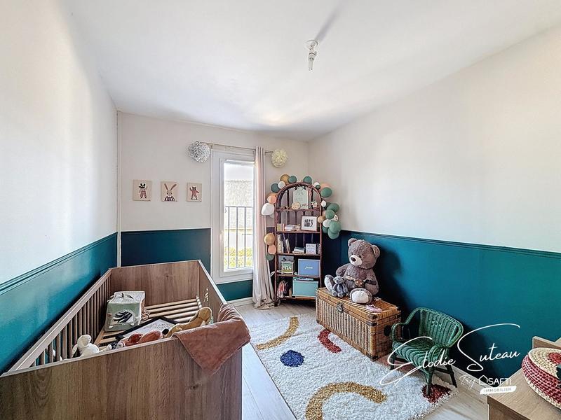 Maison - 97 m² - 6 pièces