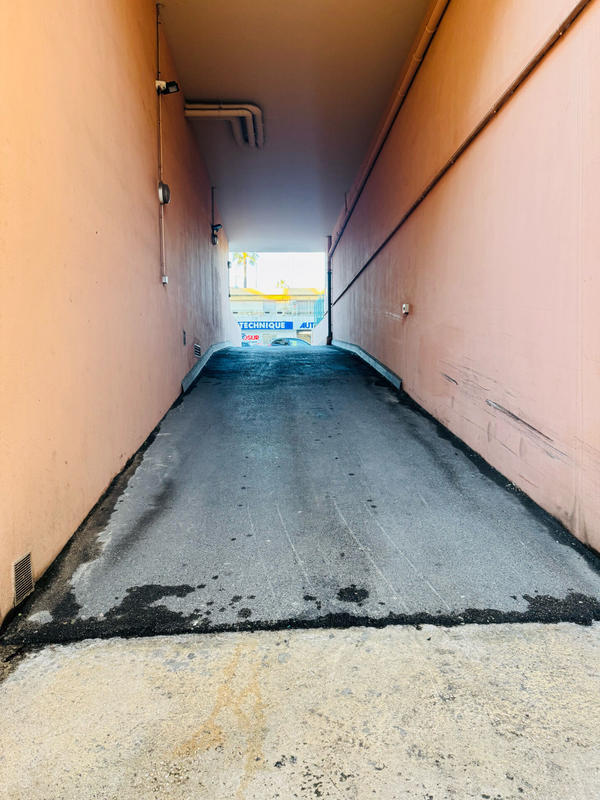 Parking / Garage - 12 m²