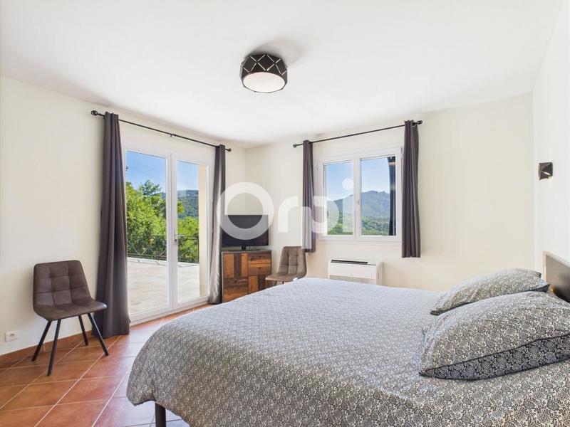 Villa - 155 m² - 5 pièces