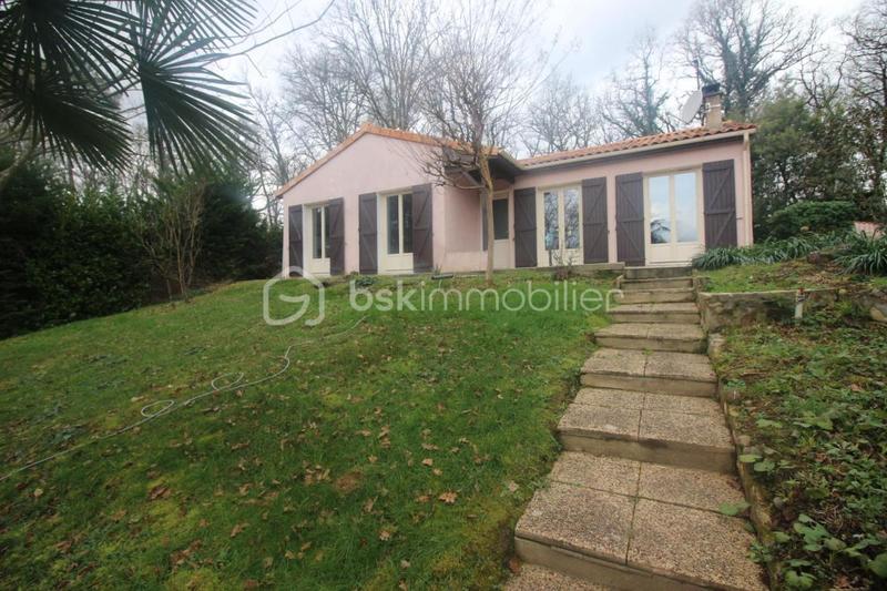 Maison - 99 m² - 4 pièces