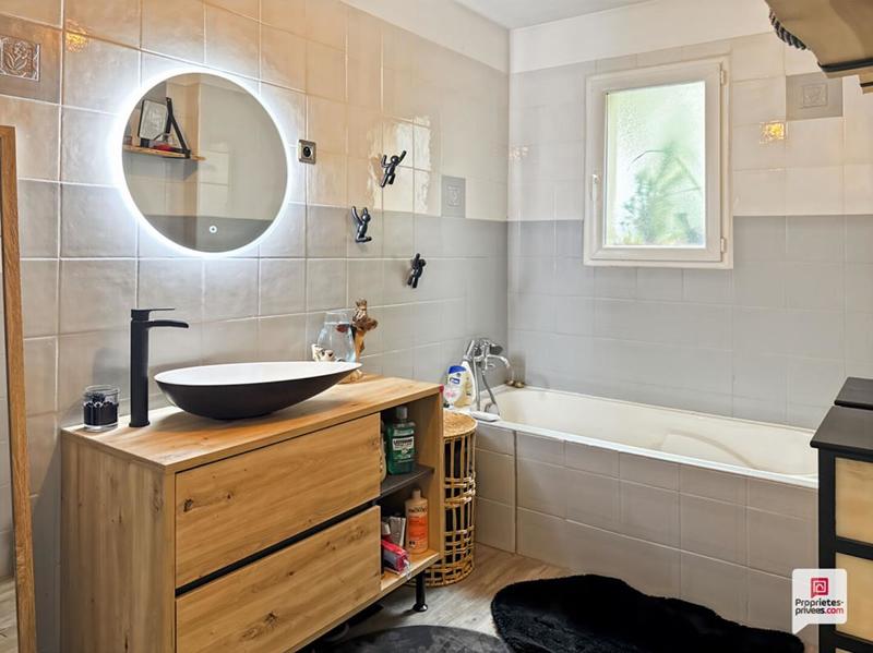 Maison - 151 m² - 7 pièces