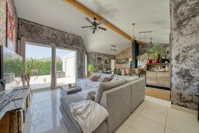 Villa - 144 m² - 7 pièces