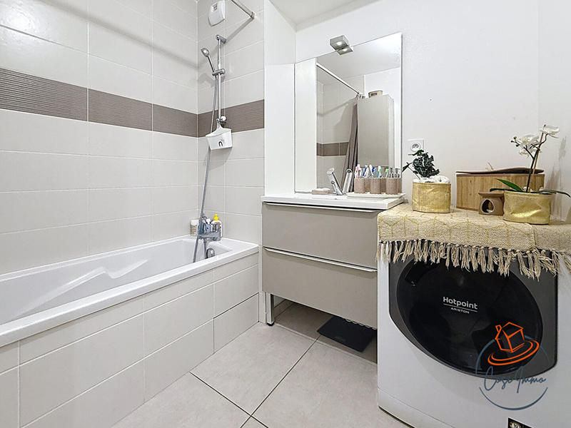 Appartement - 81 m² - 4 pièces