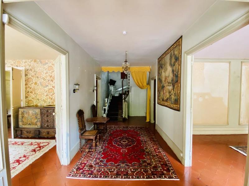 Maison - 400 m² - 11 pièces