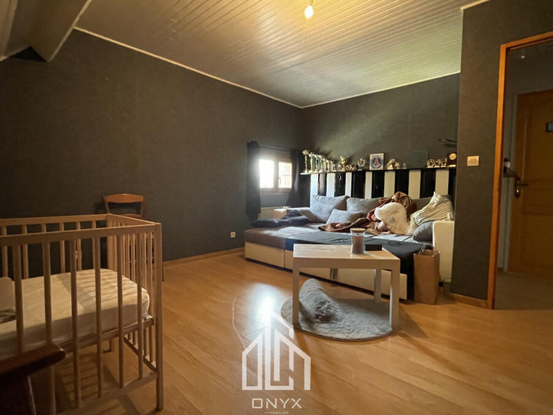 Maison - 182 m² - 8 pièces