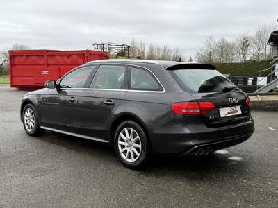 Audi A4 Avant 2.0 Tdi 143ch s line Bvm6
