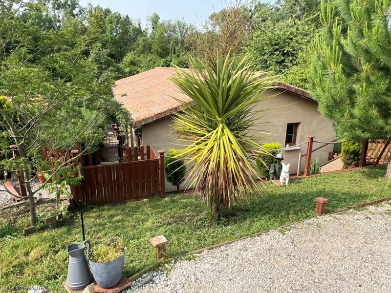 Maison - 97 m² - 3 pièces