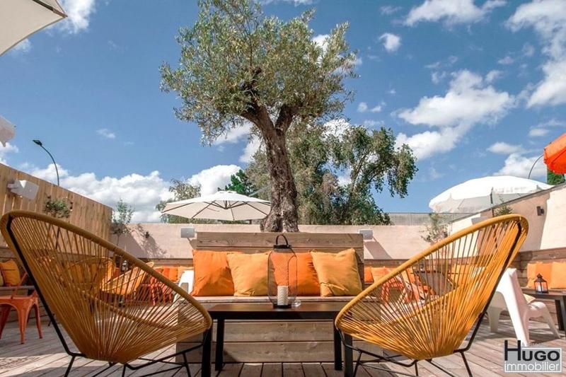 Entrepôt - 1 700 m²