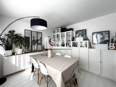 Appartement - 80 m² - 4 pièces