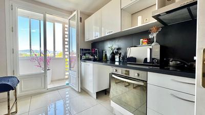 Appartement - 84 m² - 5 pièces