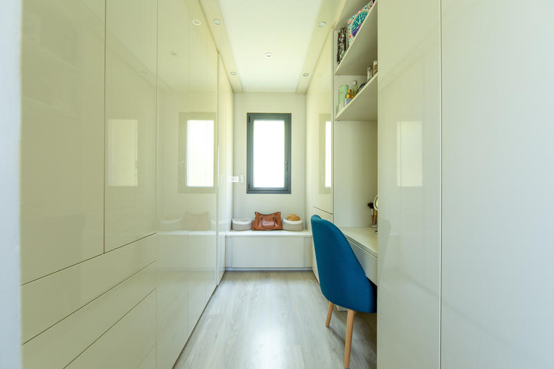 Maison - 225 m² - 9 pièces