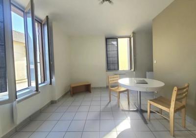 Immeuble - 211 m² - 10 pièces