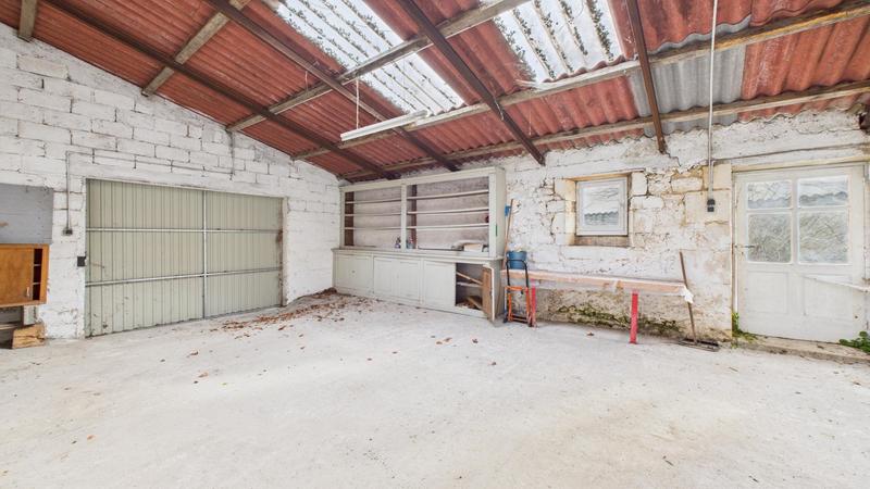 Maison - 290 m² - 9 pièces