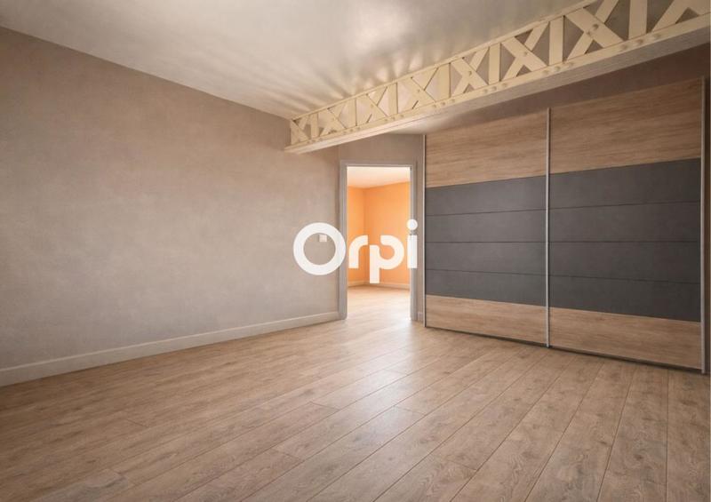 Loft - 66 m² - 2 pièces