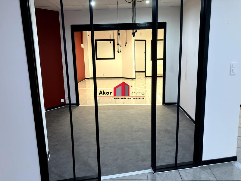 Local commercial - 105 m²