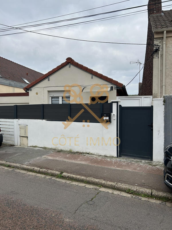 Maison - 90 m² - 3 pièces