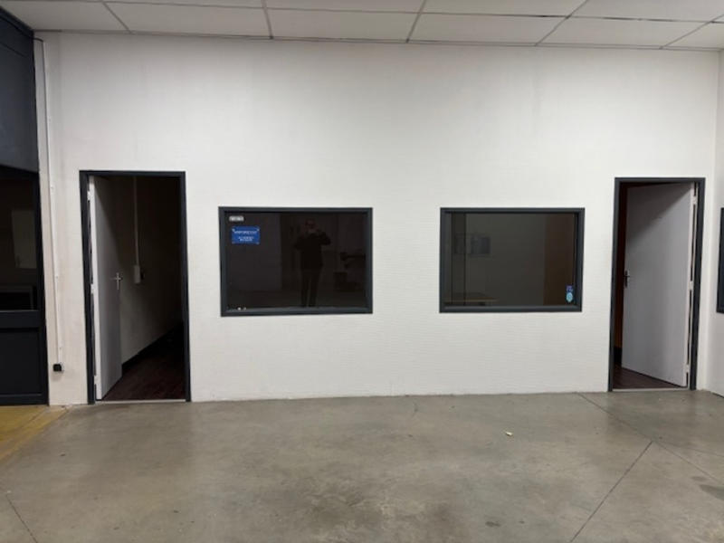 Local d'activité / Entrepôt - 1 090 m²