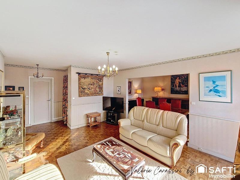 Appartement - 92 m² - 5 pièces