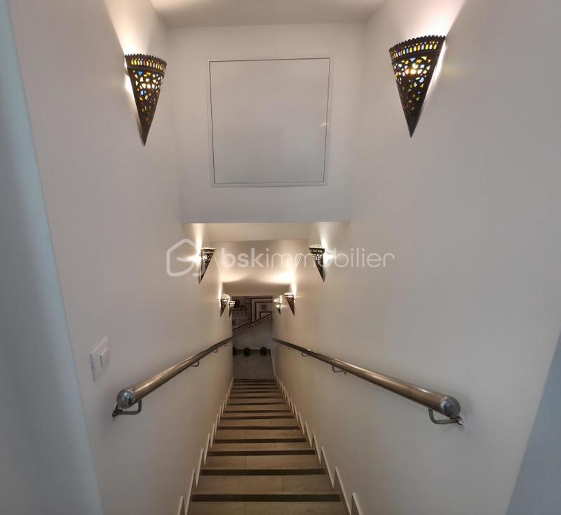 Bureau - 90 m² - 5 pièces