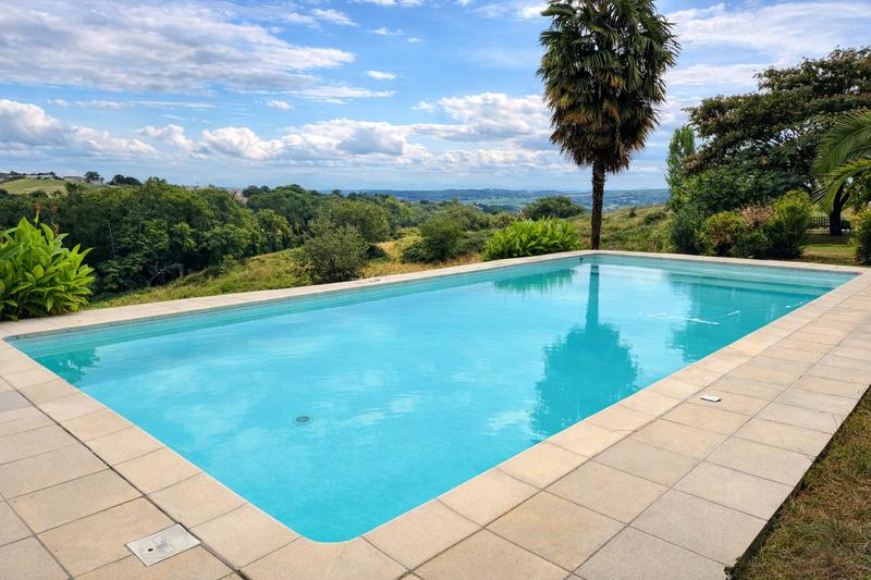 Maison - 152 m² - 6 pièces