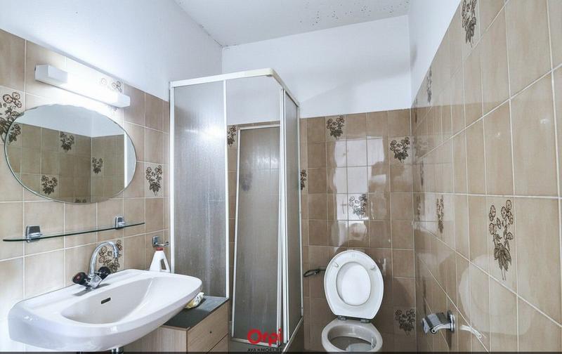 Studio - 13 m² - 2 pièces