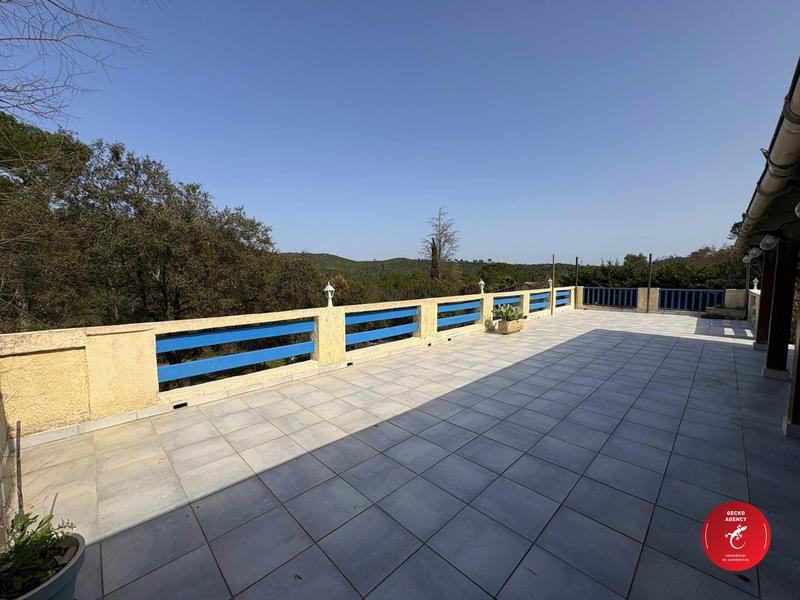 Villa - 160 m² - 6 pièces