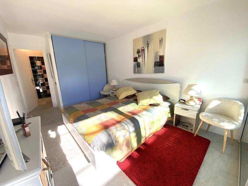 Appartement - 90 m² - 3 pièces