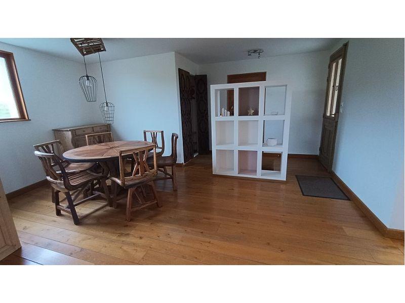 Maison traditionnelle - 285 m² - 10 pièces