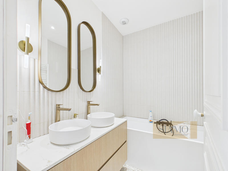 Appartement - 100 m² - 4 pièces