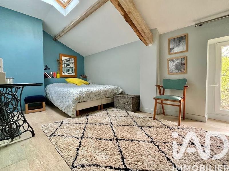 Maison - 370 m² - 5 pièces