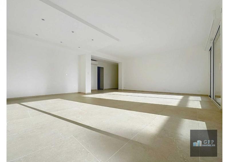 Appartement - 87 m² - 4 pièces