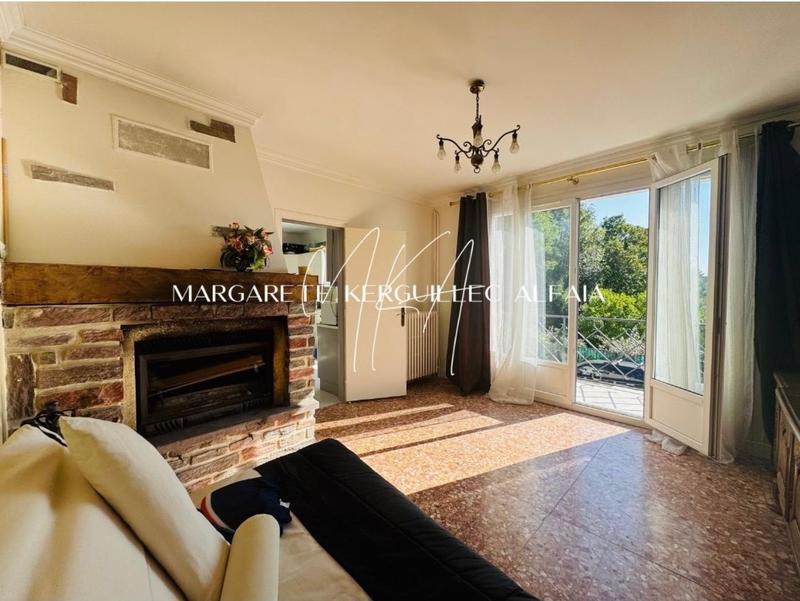 Maison - 179 m² - 10 pièces