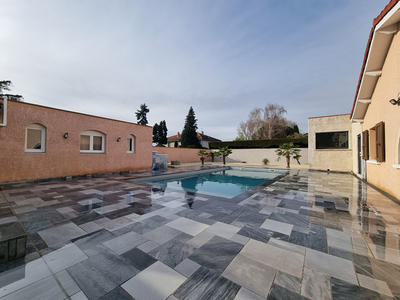 Maison - 174 m² - 6 pièces