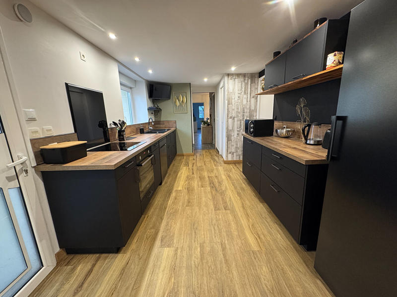 Maison - 150 m² - 8 pièces