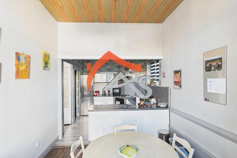 Appartement - 125 m² - 5 pièces