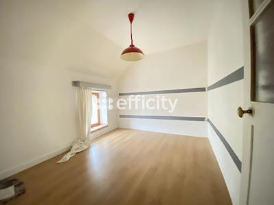 Maison - 102 m² - 4 pièces