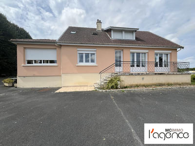 Maison traditionnelle - 155 m² - 7 pièces