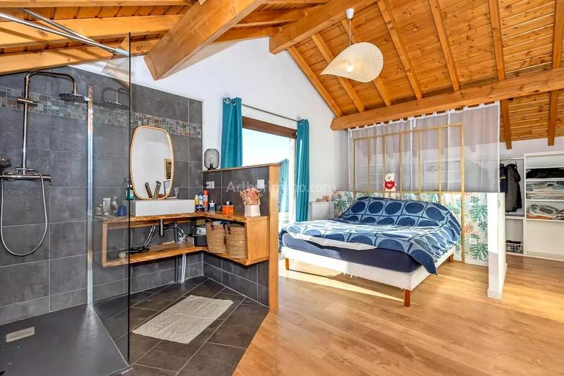 Maison - 140 m² - 4 pièces