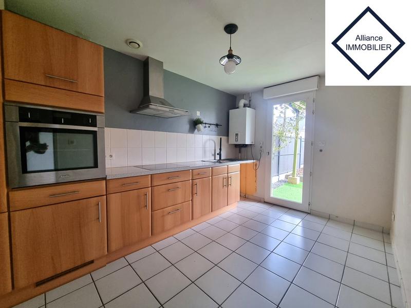 Maison - 96 m² - 6 pièces