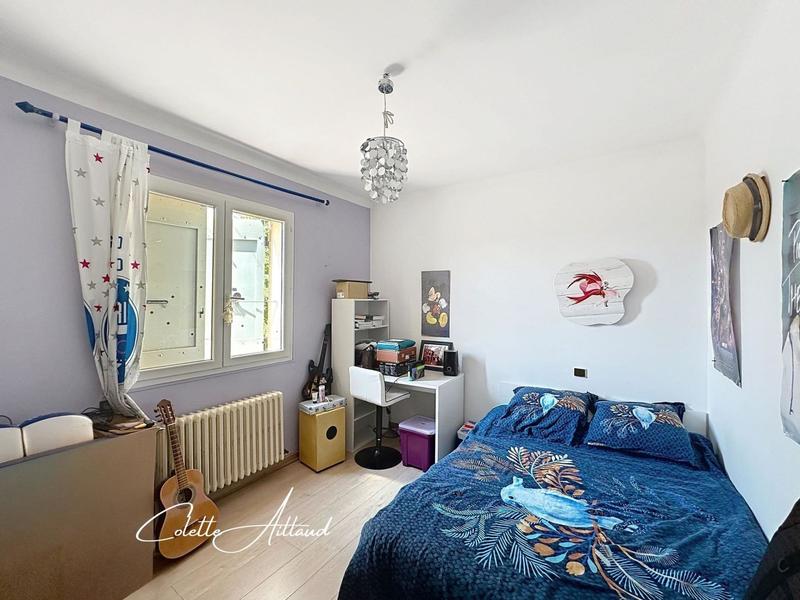 Maison - 200 m² - 7 pièces