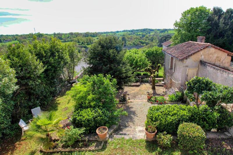 Maison bourgeoise - 330 m² - 10 pièces