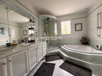 Villa - 175 m² - 6 pièces