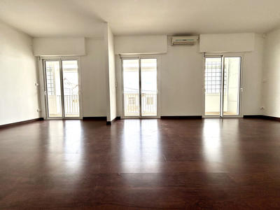 Appartement - 92 m² - 3 pièces